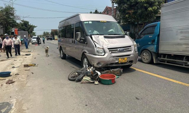 Hà Tĩnh: Ô tô va chạm với xe máy khiến 1 phụ nữ tử vong tại chỗ