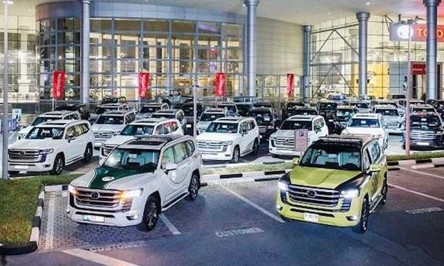 Toyota Land Cruiser LC 300 xuất hiện một cách hầm hố trong đội cảnh sát Dubai