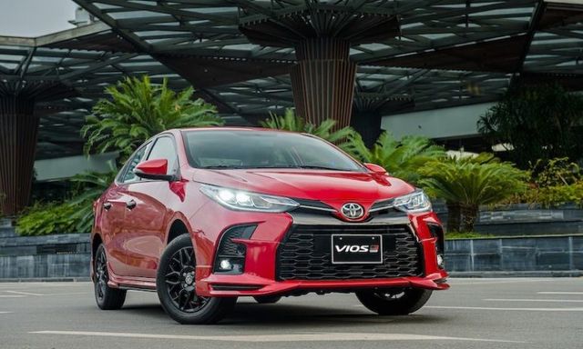 Lo sợ đánh mất “ngôi vương” quen thuộc, Toyota Vios muộn màng tung hàng loạt ưu đãi
