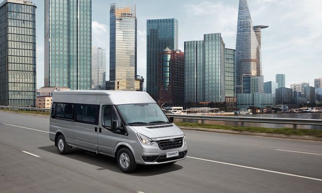 Ford Transit mới ra mắt Việt Nam, trang bị như xe con với giá 845 triệu đồng