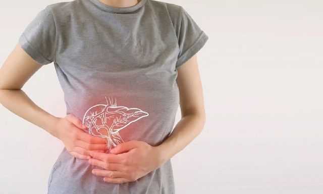 4 bộ phận này trên cơ thể chuyển đen, đi khám gan ngay kẻo muộn