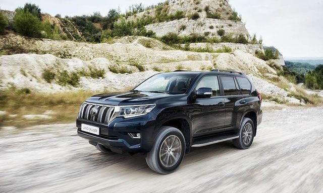 Giá xe Toyota Land Cruiser Prado 2018 cập nhật mới nhất