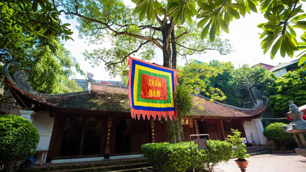 Cận cảnh ngôi đền Kim Liên liêng thiêng