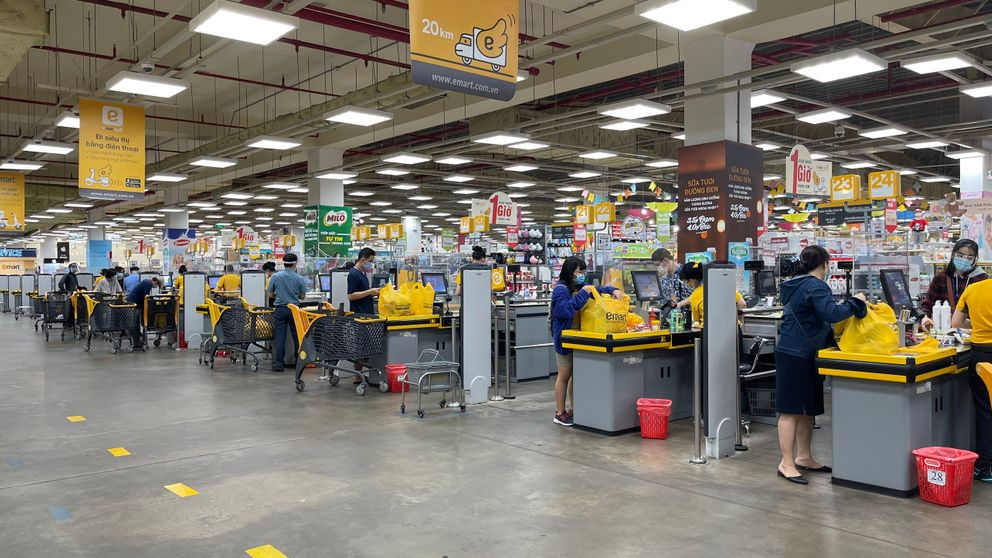 Tp.HCM: Tăng cường giải pháp an toàn phòng chống dịch, siêu thị Emart mở cửa lại