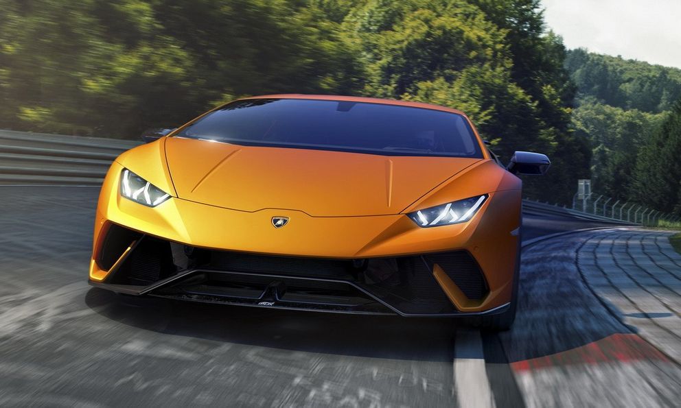 Volkswagen nói gì về tin đồn sắp bán thương hiệu Lamborghini?