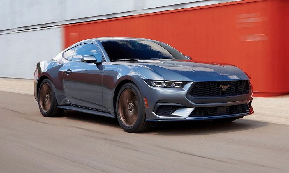 Ford Mustang 2024 ra mắt: Động cơ V8 mới mạnh mẽ hơn hết thảy những 'ngựa hoang' trước đó