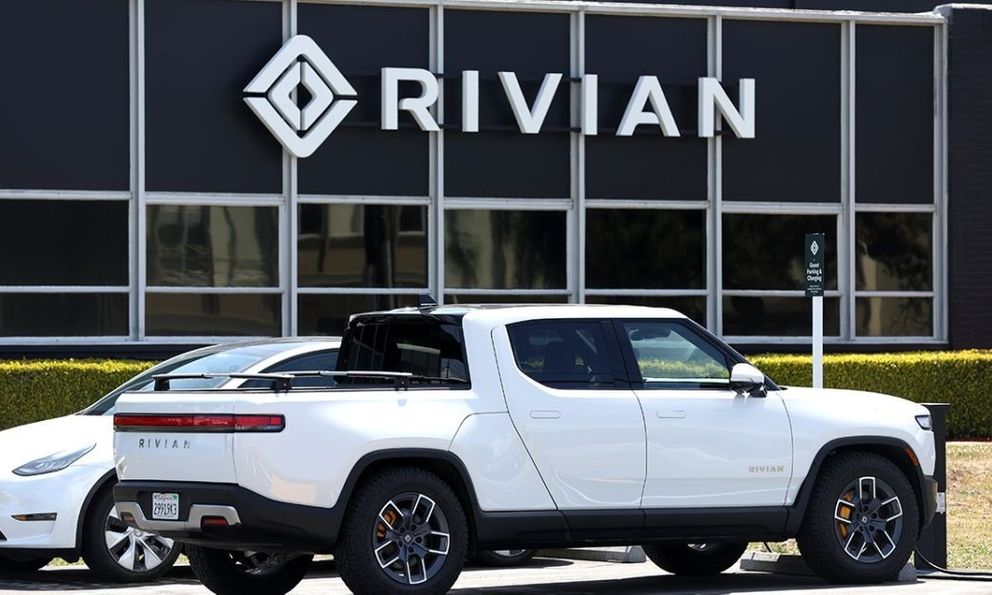 Rivian triệu hồi hơn 12.700 xe điện do lỗi túi khí không bung