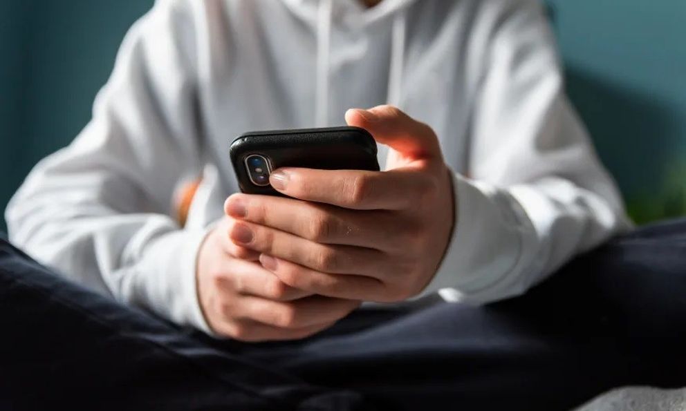 Facebook thêm công cụ kiểm soát cho phụ huynh vào Messenger