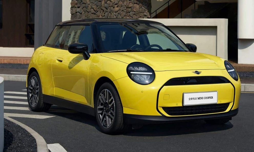 Mini Cooper EV ra mắt thị trường Trung Quốc, 5 phiên bản, 6 tùy chọn màu sắc