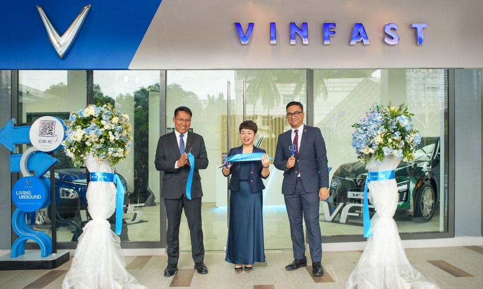 VinFast khai trương 3 cửa hàng đại lý đầu tiên tại thủ đô Philippines 