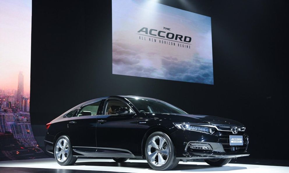 Honda Accord 2019 chốt giá bán, thách thức đối thủ truyền kiếp Toyota Camry