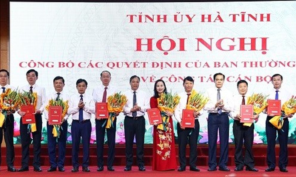 Hà Tĩnh luân chuyển, bổ nhiệm 24 vị trí lãnh đạo chủ chốt