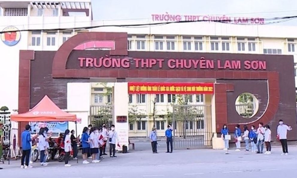 Thí sinh thi Trường THPT chuyên Lam Sơn phúc khảo môn Toán, điểm từ 1 lên 9