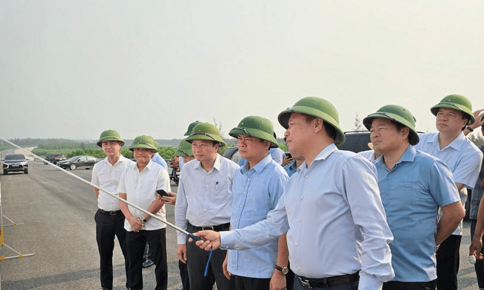 Bí thư Tỉnh uỷ Nghệ An kiểm tra tiến độ các công trình trọng điểm trên địa bàn