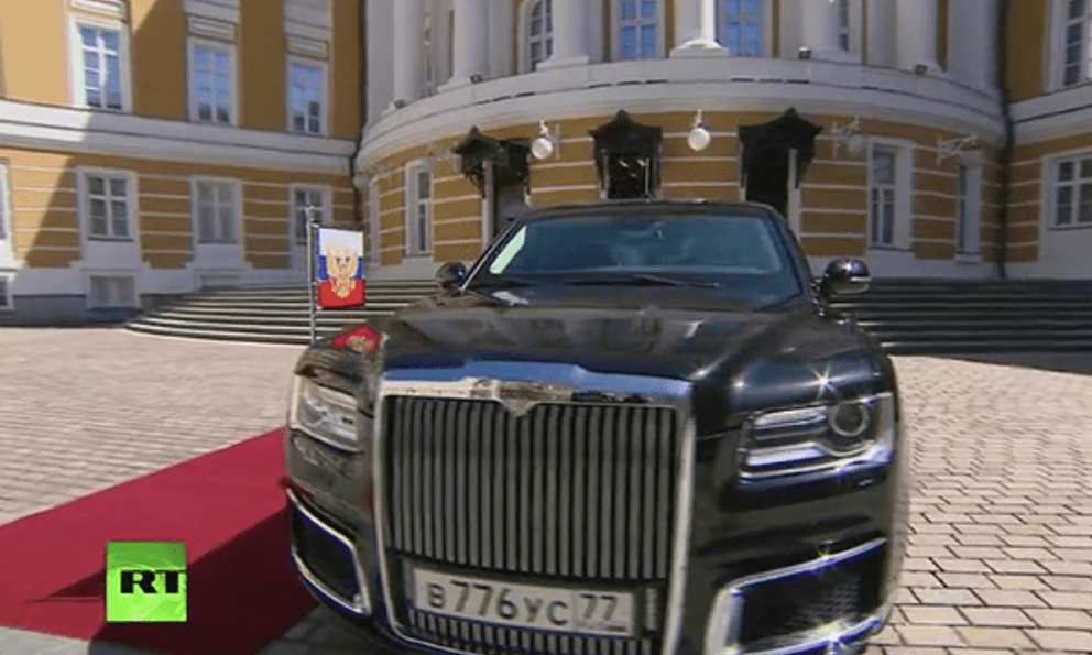 [VIDEO] Chiếc Limousine đặc biệt chở Tổng thống Nga Putin trong lễ nhậm chức