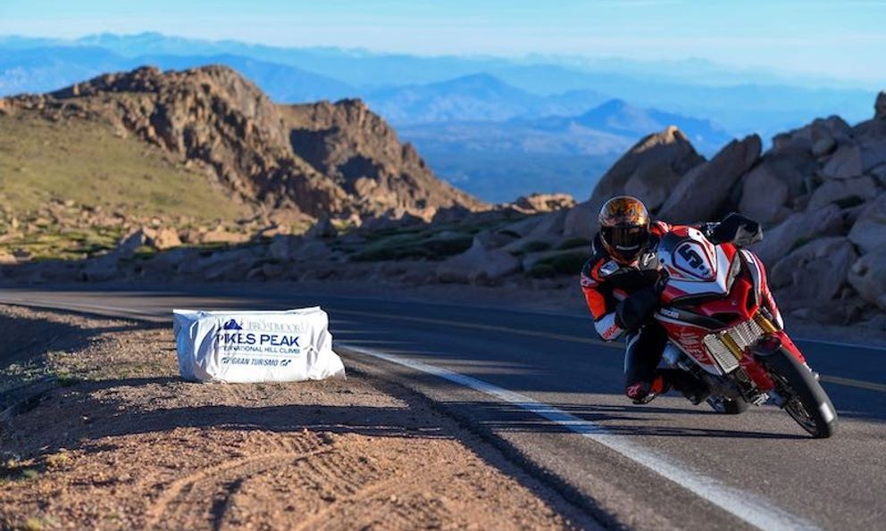 Ban tổ chức Pikes Peak International Hill Climb sẽ bỏ vĩnh viễn hạng mục đua xe mô tô hai bánh