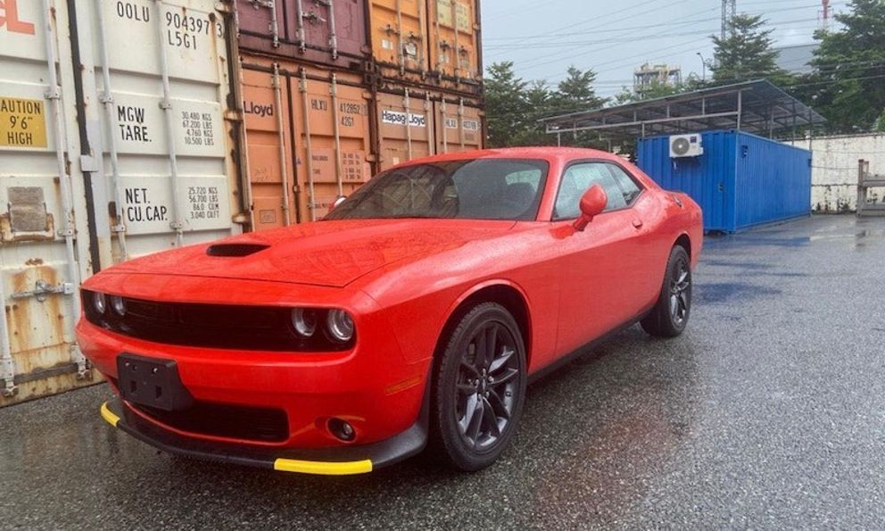 Chiêm ngưỡng “quái thú” Dodge Challenger GT hàng hiếm đang được chào bán tại Việt Nam