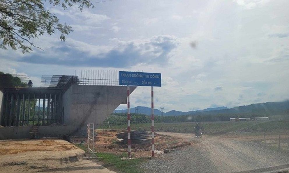 Đẩy nhanh công tác giải phóng mặt bằng cao tốc Bắc-Nam qua Quảng Bình