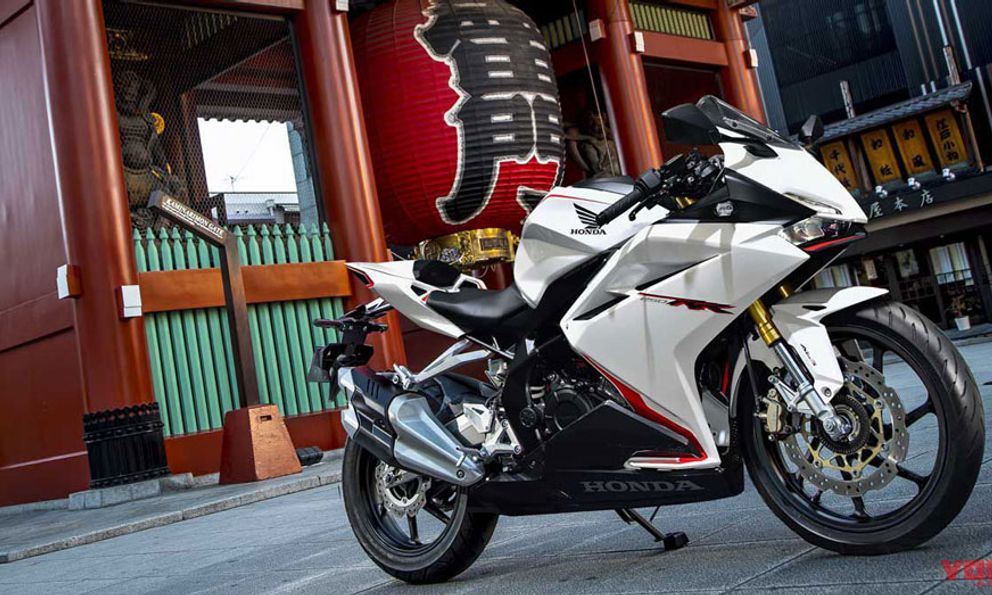 Honda CBR250RR 2018 bổ sung thêm phiên bản màu trắng 