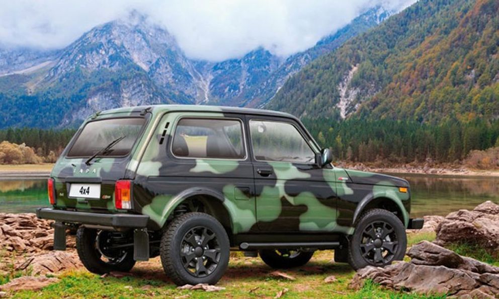 Lada Niva 2018 hồi sinh với phiên bản Camo, giá chỉ 195 triệu đồng