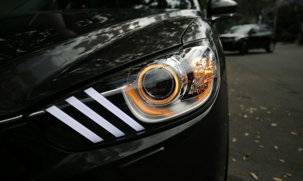 Ẩn họa tai nạn giao thông từ việc độ đèn Led ô tô, xe máy siêu sáng