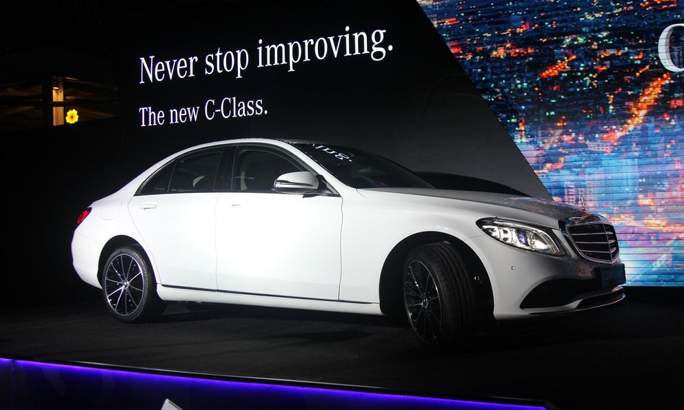 Mercedes-Benz C-Class 2019 cho khách Việt: Hơn cả bản nâng cấp