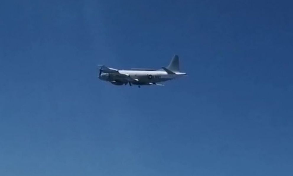 Lỡ khiêu khích sát biên giới, máy bay Mỹ hoảng sợ trước cuộc rượt đuổi của Su-27 và Su-30 Nga